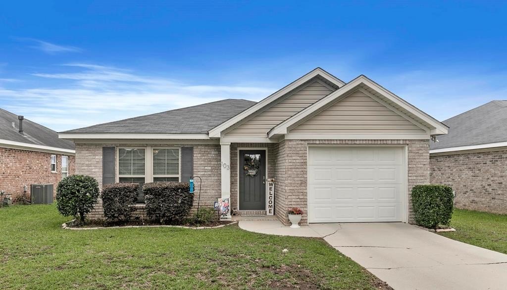 Single Family 3BR 2BA - 103 Montreat, Dothan, AL