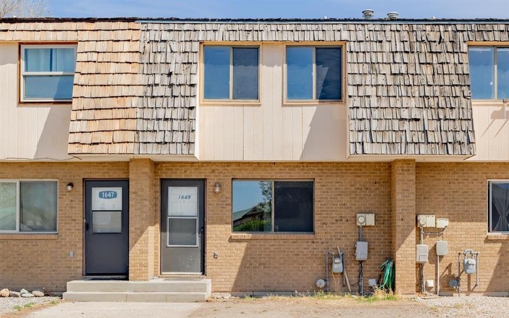 Single Family 3BR 2BA - 1649 N Park Dr, Cody, WY