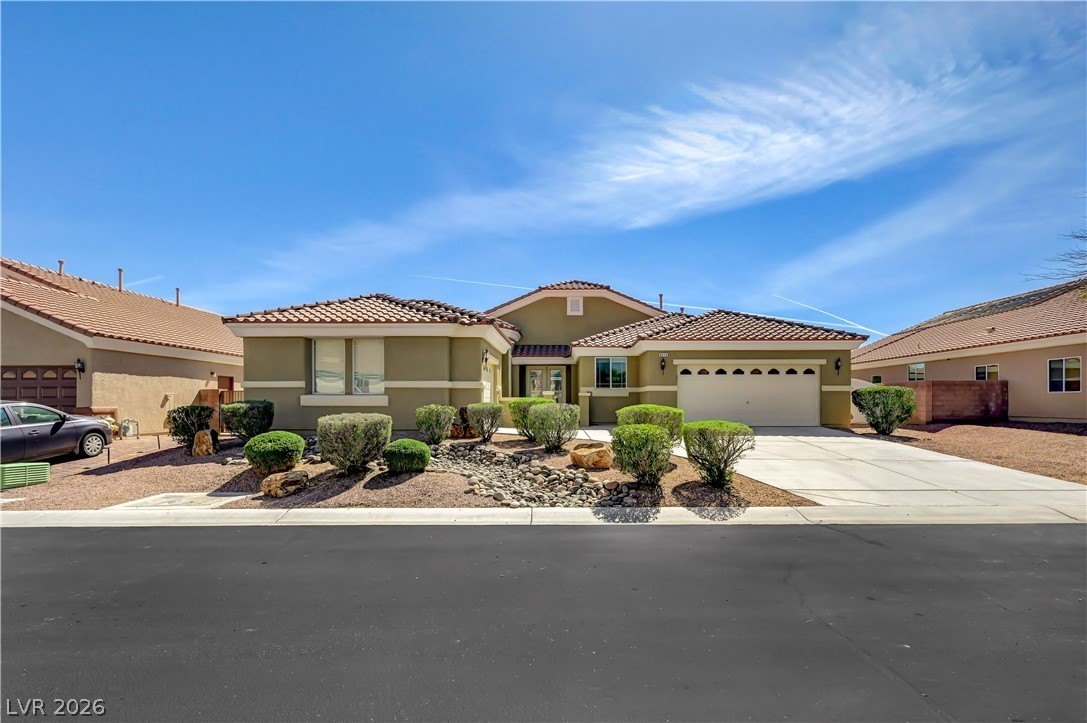 Single Family 4BR 3BA - 8215 Southern Comfort Avenue, Las Vegas, NV