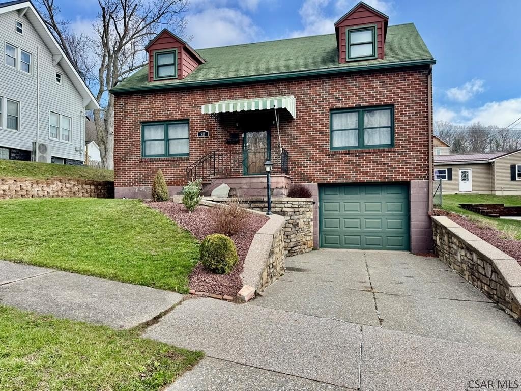Single Family 3BR 3BA - 911 Park Avenue, Windber, PA