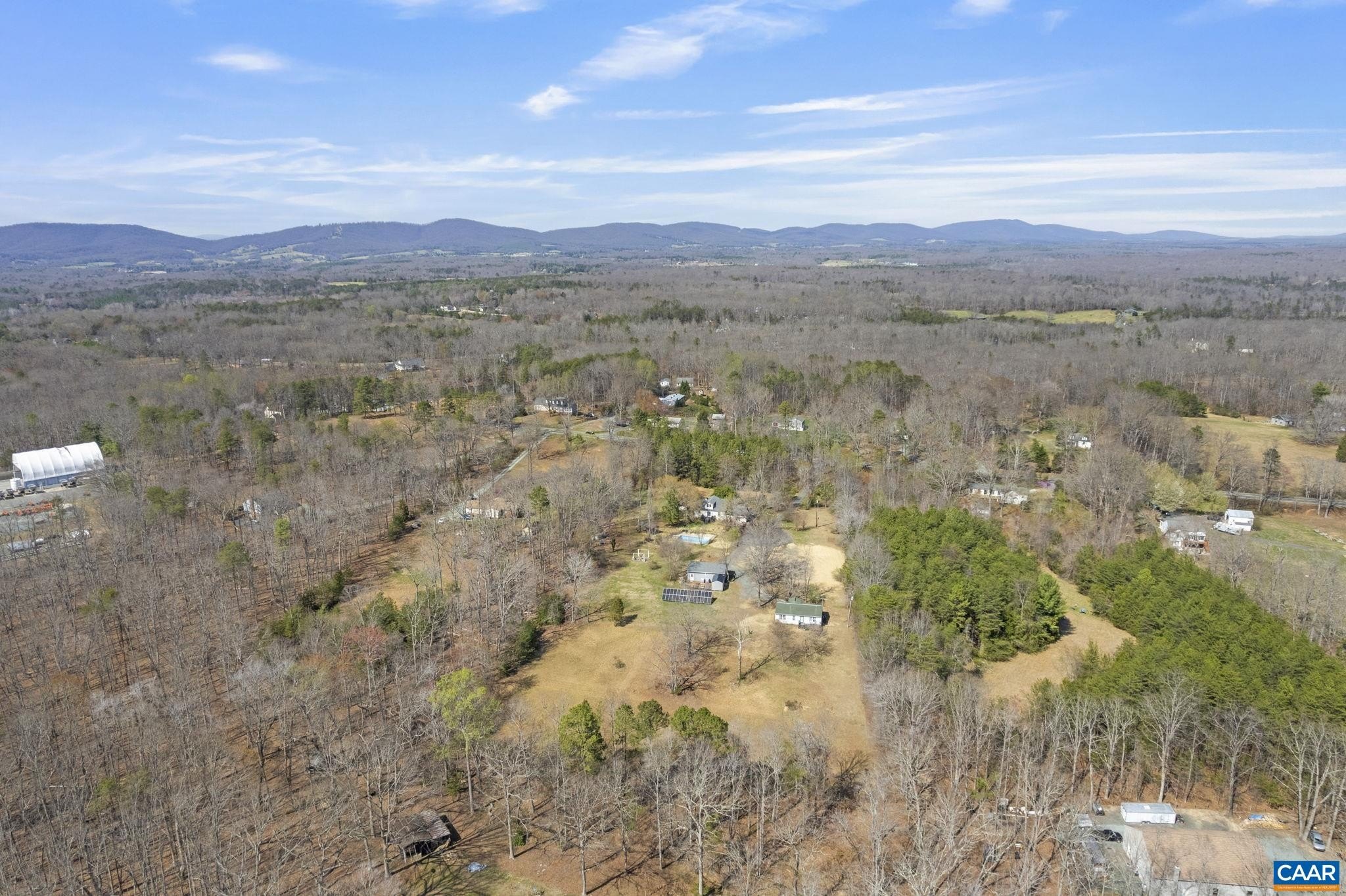 Single Family 5BR 4BA - 4939 RICHMOND RD, KESWICK, VA