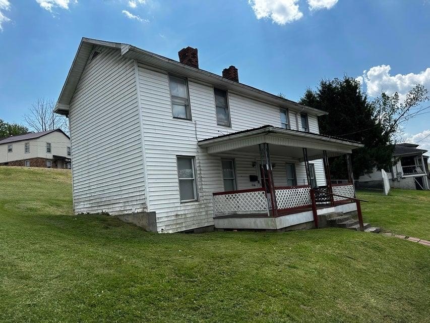Single Family 2BR 1BA - 1014 Webster Rd, SUMMERSVILLE, WV