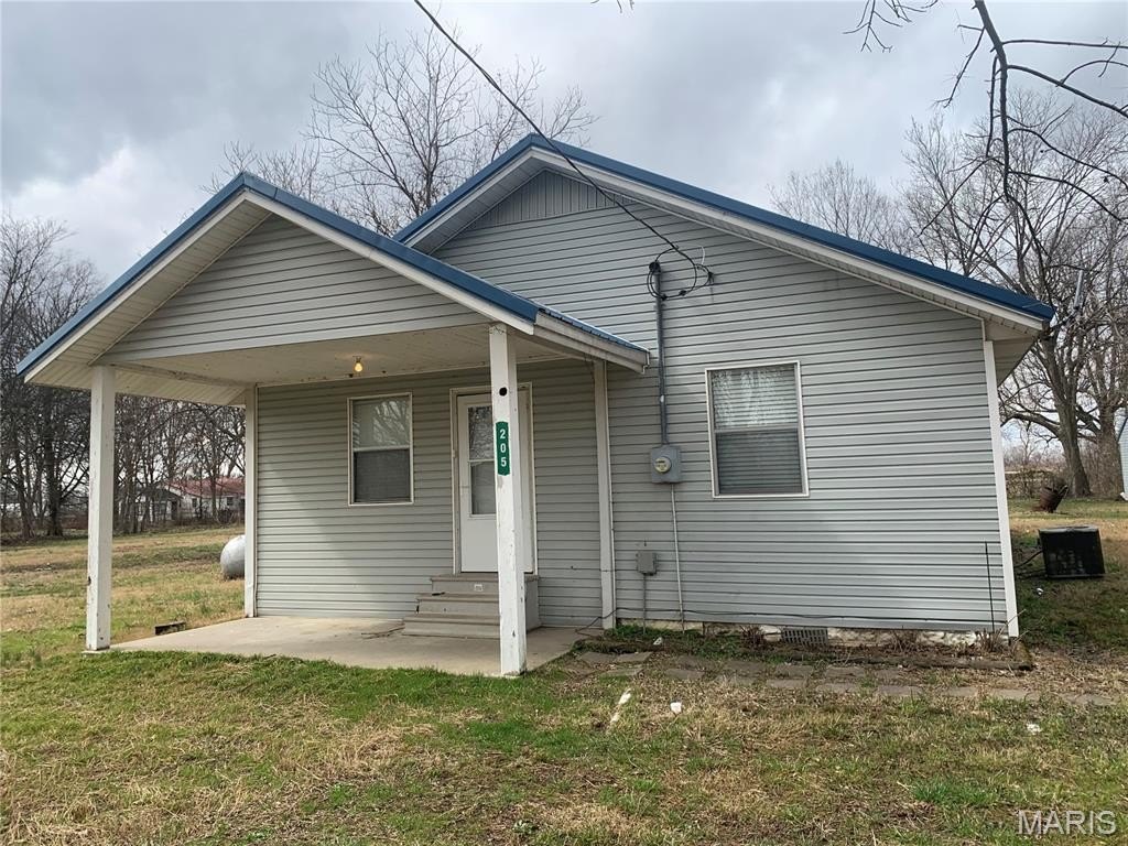 Single Family 2BR 1BA - 205 N Maple Street, Bragg City, MO