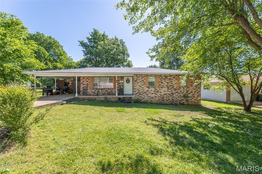 Single Family 3BR 1BA - 406 Miller Street, Doniphan, MO