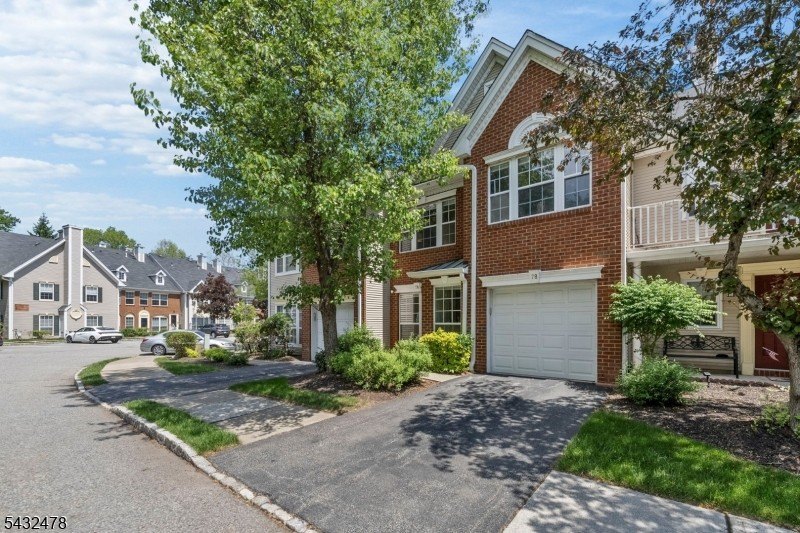 Single Family 3BR 3BA - 78 Heritage Ct, Montville Twp., NJ
