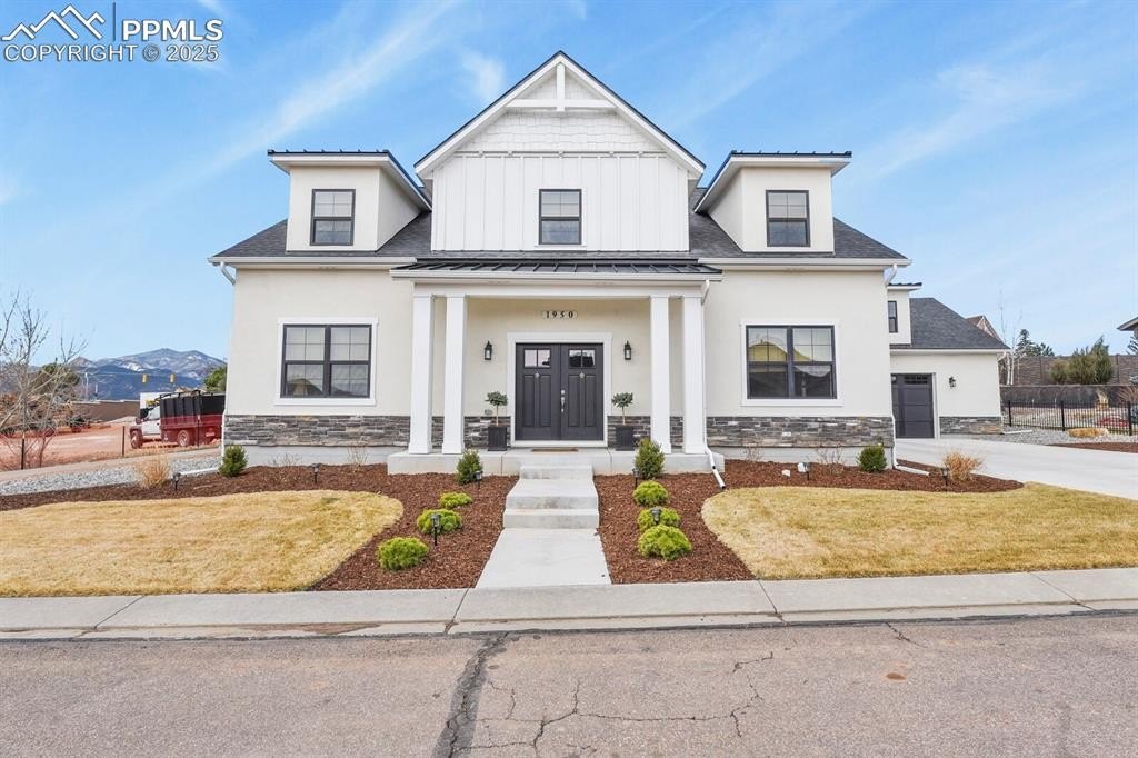 Single Family 4BR 4BA - 1950 Mesa Park View, Colorado Springs, CO