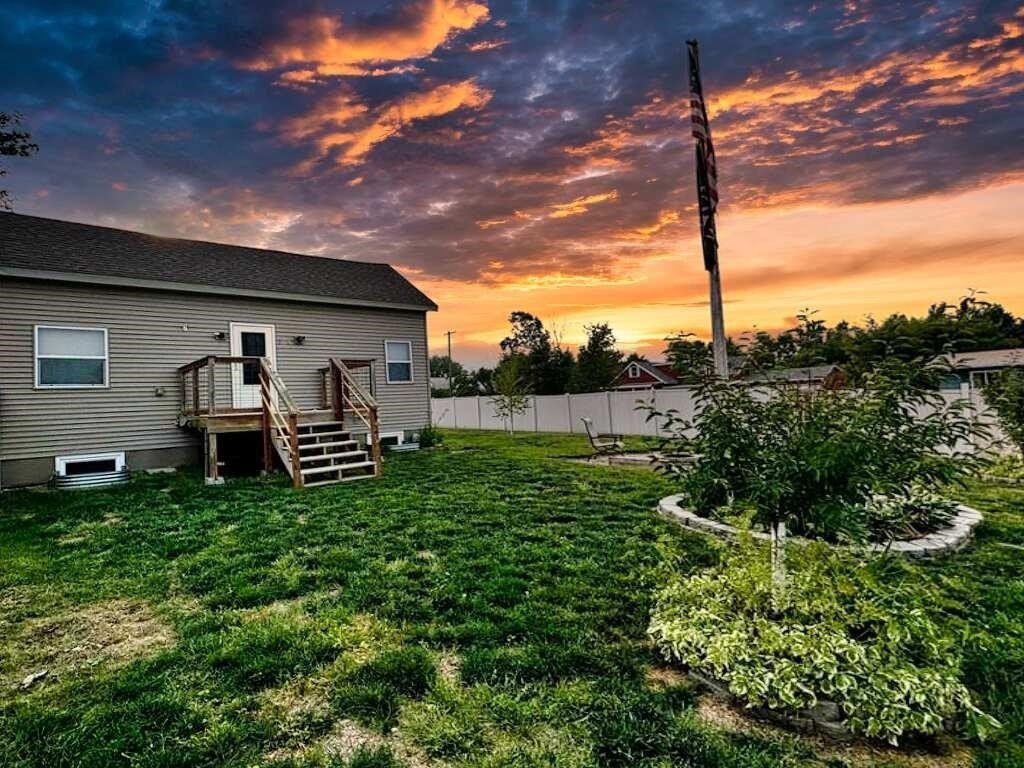 Single Family 3BR 2BA - 309 S 3rd Ave, Glenburn, ND