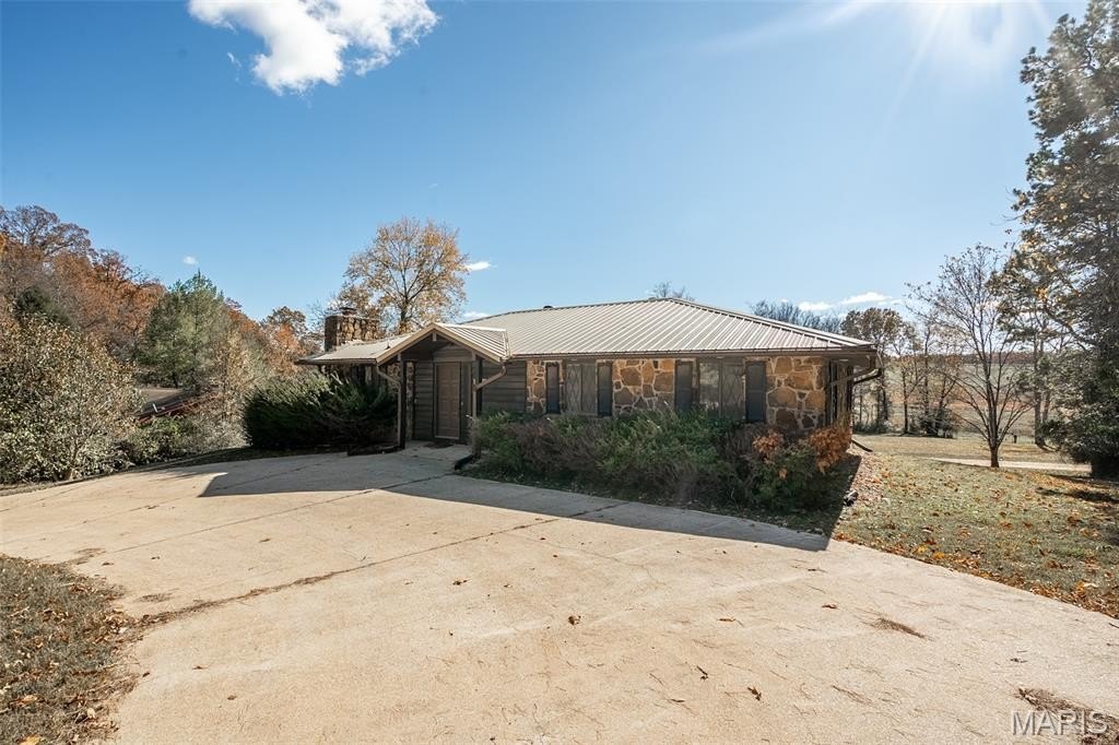 Single Family 3BR 3BA - 1008 Barton Road, Doniphan, MO