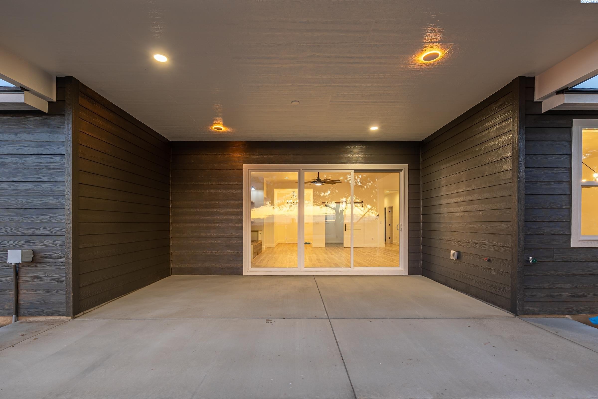 Other 4BR 3BA - 29183 Mammoth Dr, Kennewick, WA
