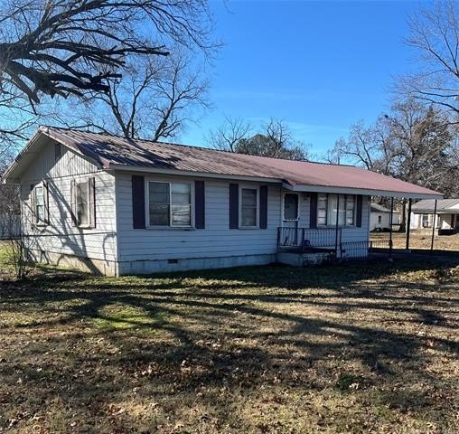 208 SE Railroad  