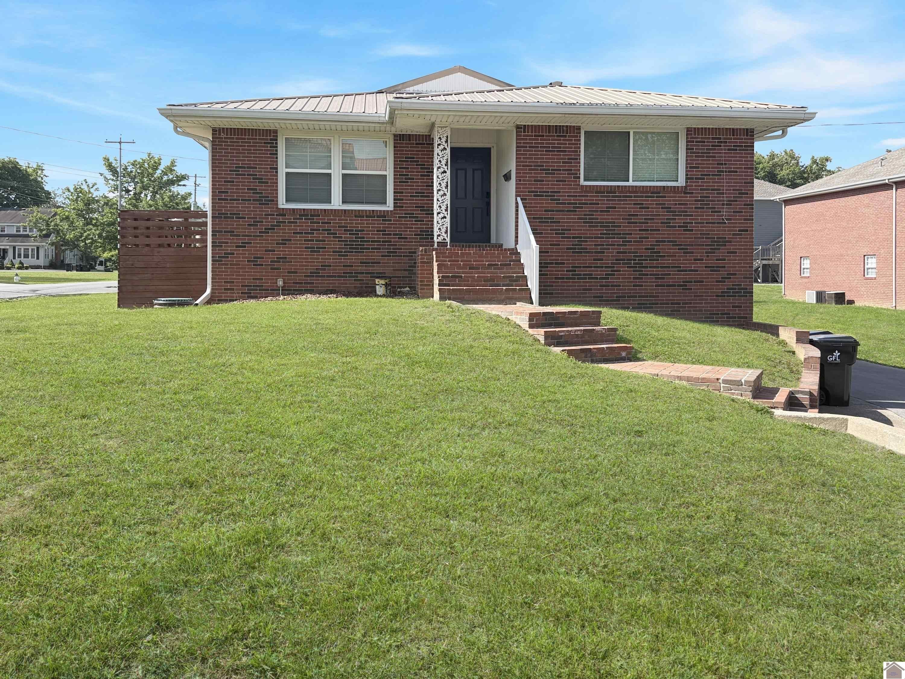 Duplex 2BA - 1611 Olive, Murray, KY