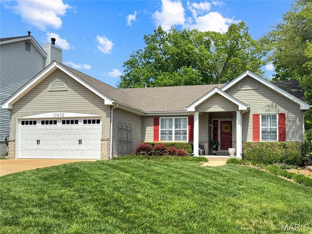 Single Family 3BR 3BA - 17432 Hilltop Ridge Drive, Eureka, MO