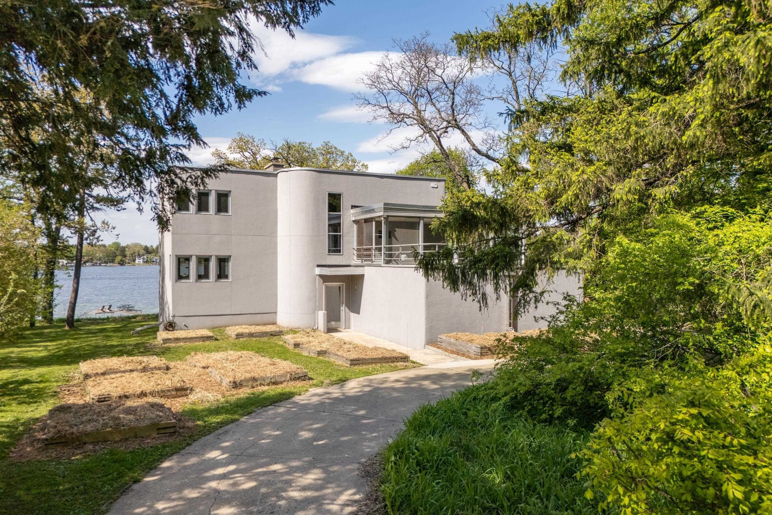 Single Family 3BR 3BA - 1610 Waunona Way, Madison, WI