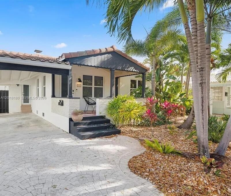 Single Family 3BR 2BA - 1617 NE 3rd Ct, Fort Lauderdale, FL