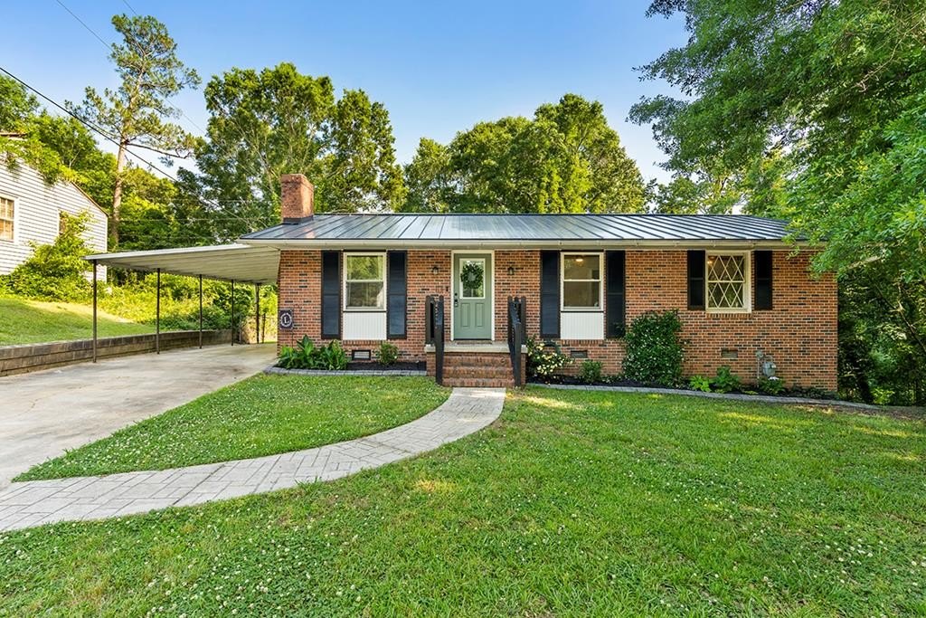 Single Family 3BR 1BA - 113 Pinewood Circle, Abbeville, SC