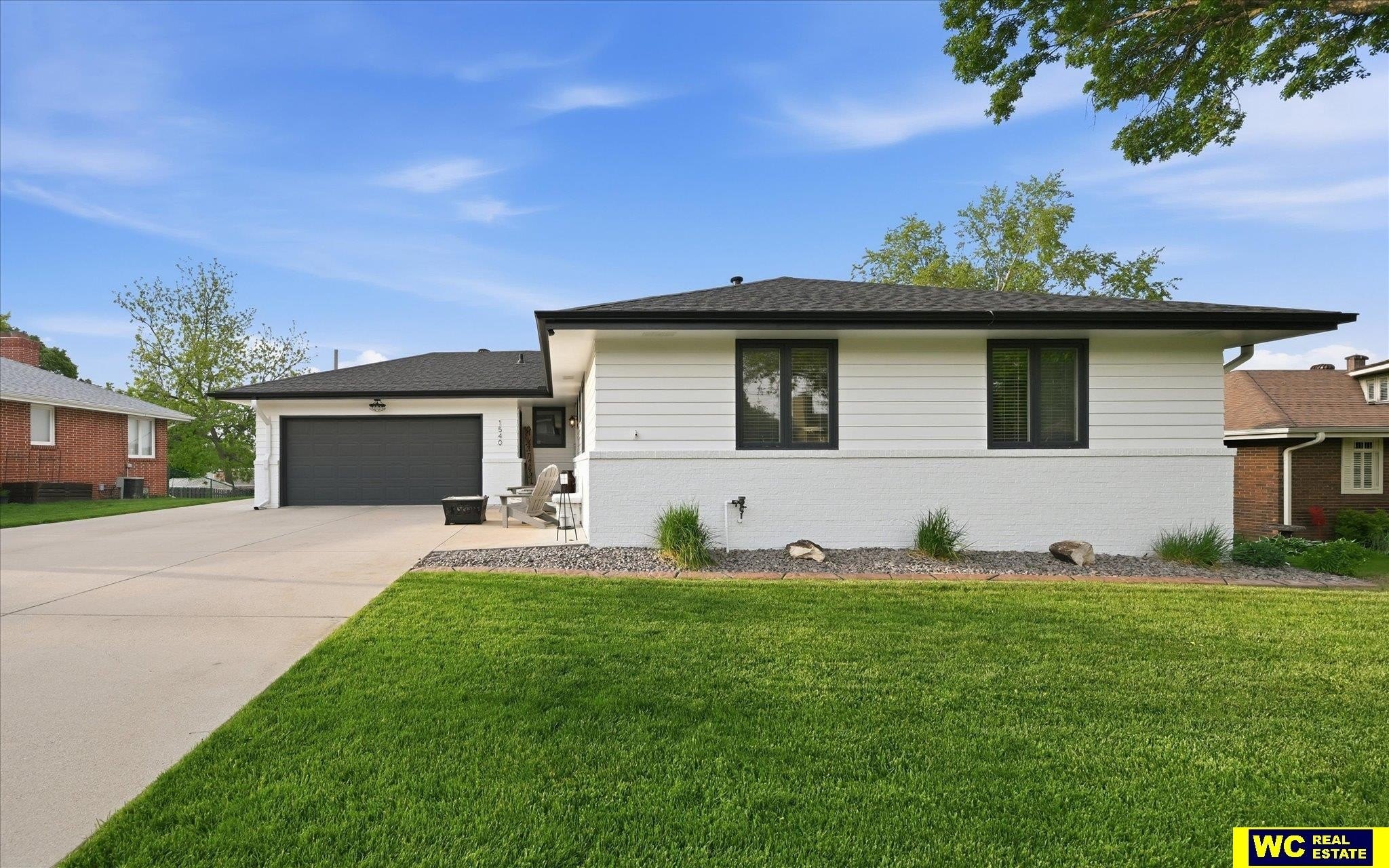 Single Family 3BR 2BA - 1540 Oak Drive, Blair, NE