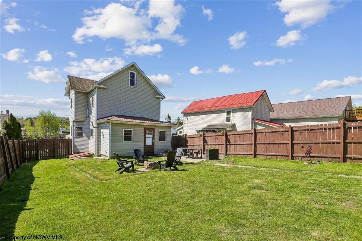 Single Family 3BR 2BA - 240 Kent Avenue, Davis, WV