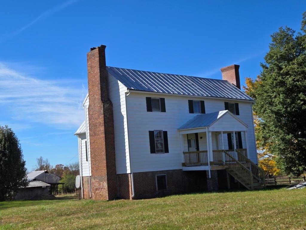 Single Family 3BR 1BA - 9524 Darlington Heights Rd, Farmville, VA