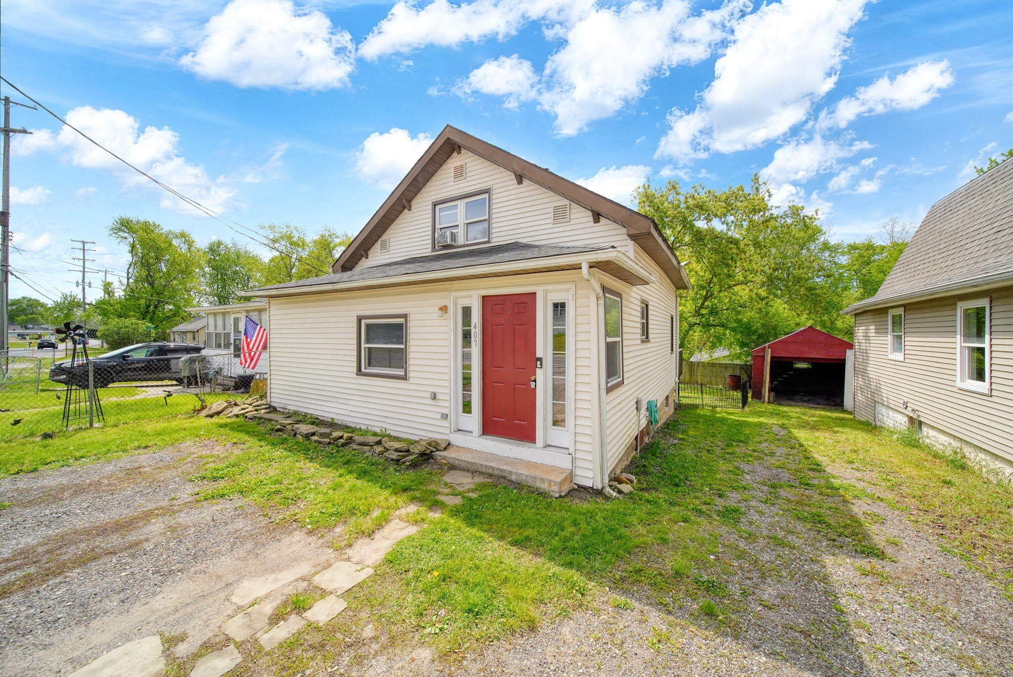 Single Family 4BR 2BA - 407 Hinckley Boulevard, Jackson, MI