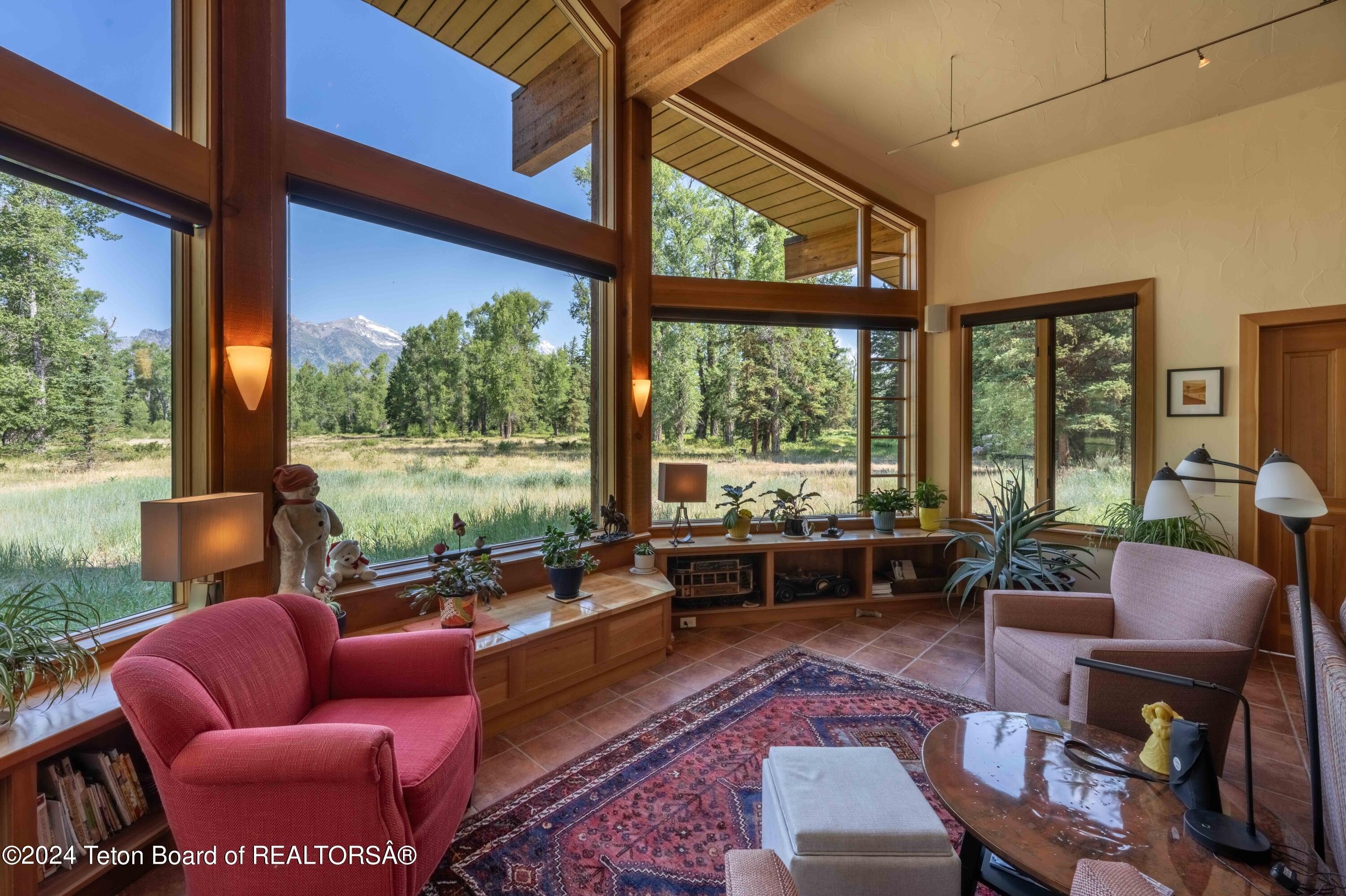 155 E BUCK Mtn Rd