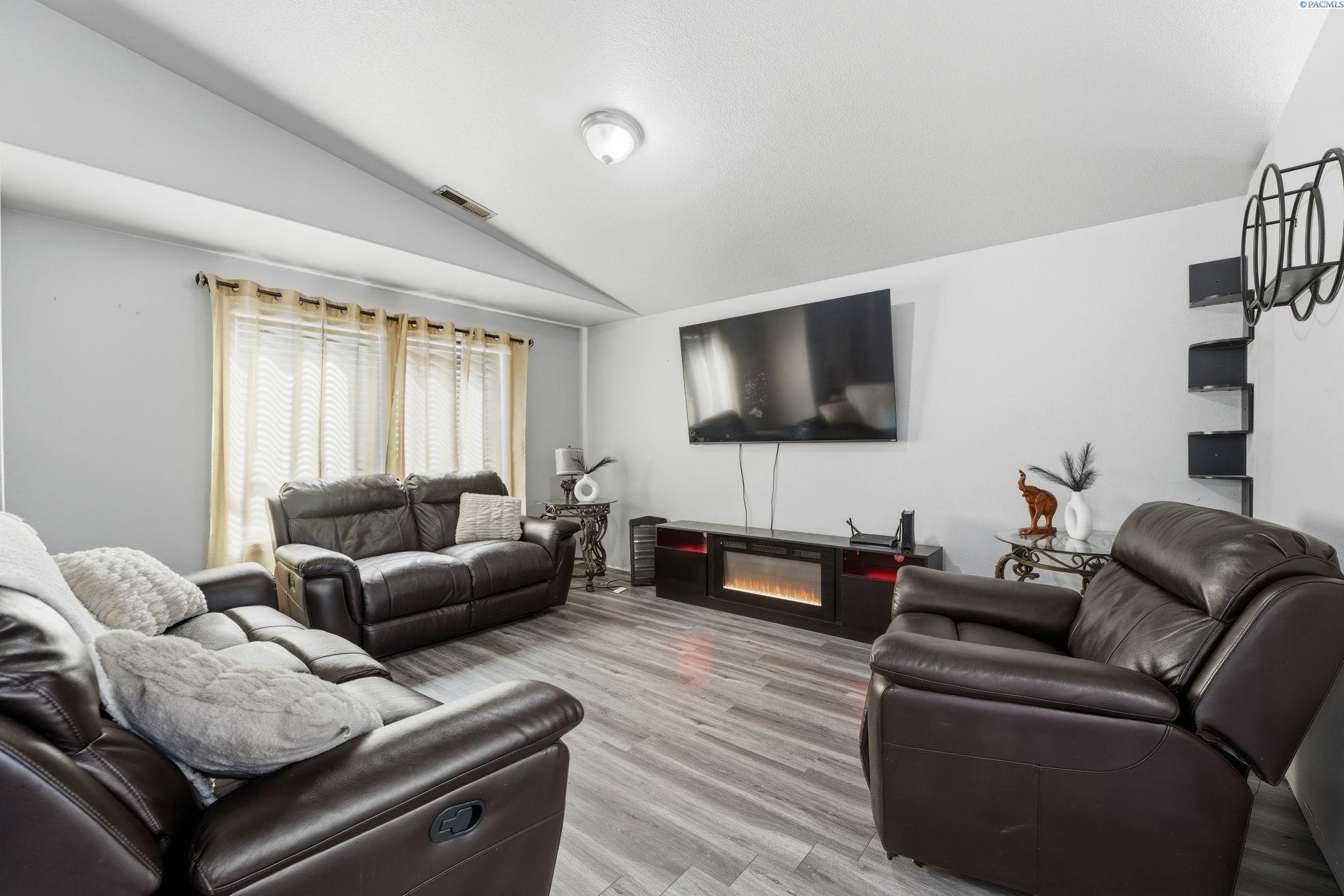 Other 4BR 2BA - 5116 Cleveland Ln., Pasco, WA