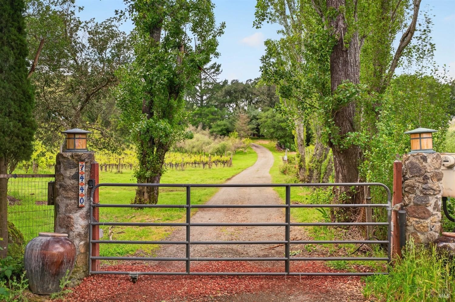 Single Family 2BR 2BA - 7440 Wild Horse Valley Road, Napa, CA