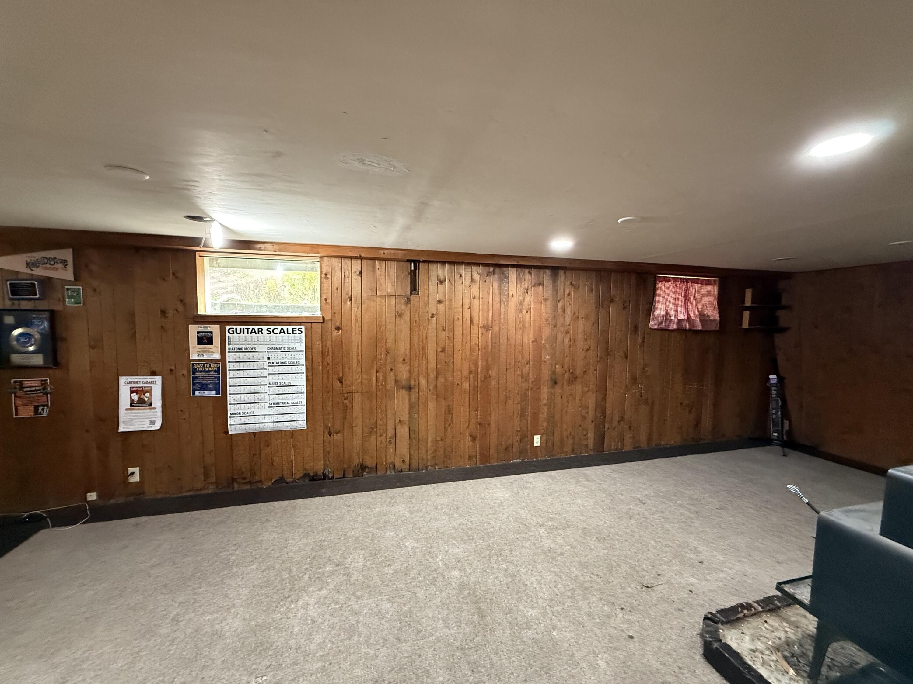 Single Family 5BR 2BA - 115 PEND OREILLE BLVD, METALINE FALLS, WA
