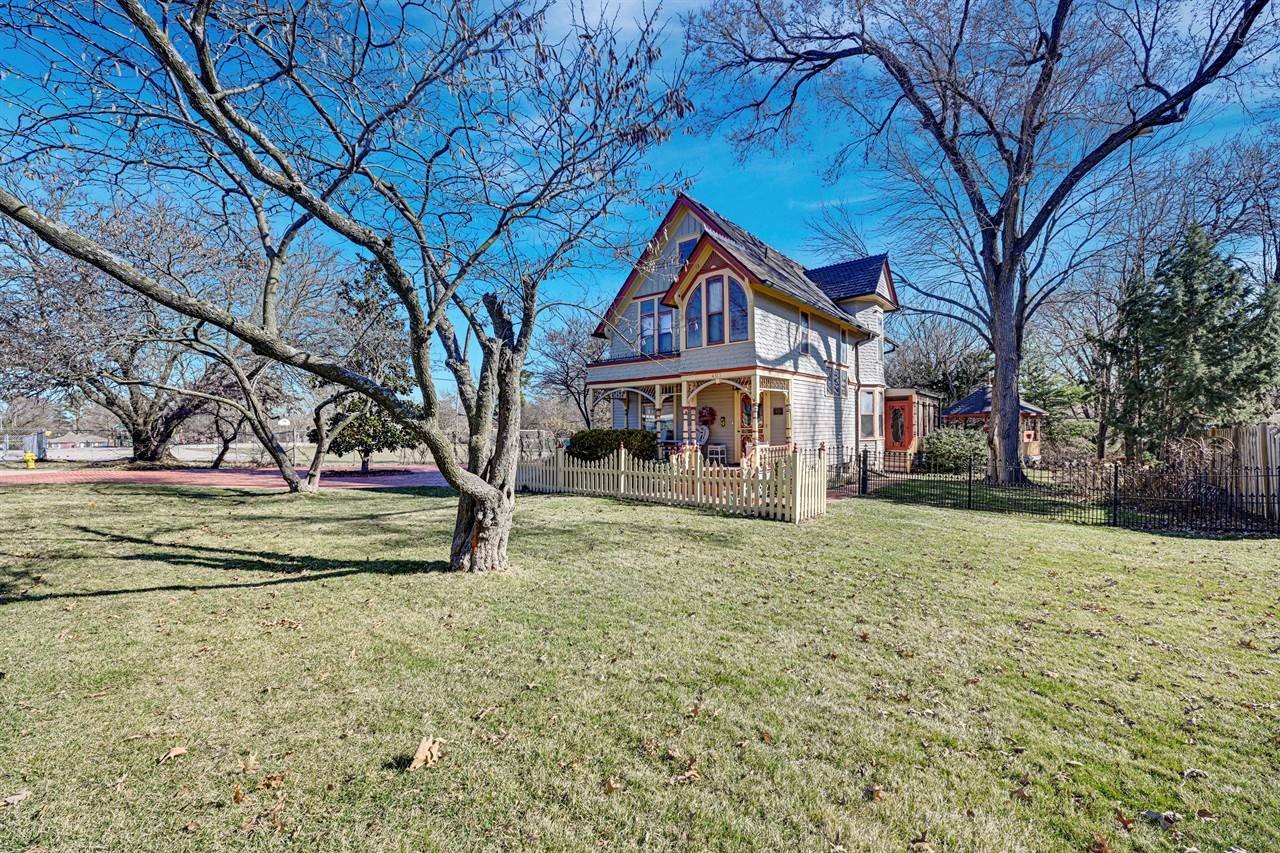 Other 3BR 3BA - 401 S. Harrison, Olathe, KS