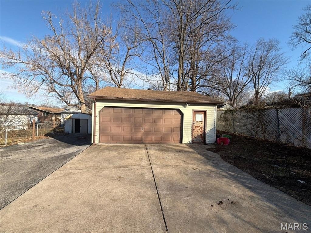 Single Family 3BR 2BA - 3408 Airway, Breckenridge Hills, MO