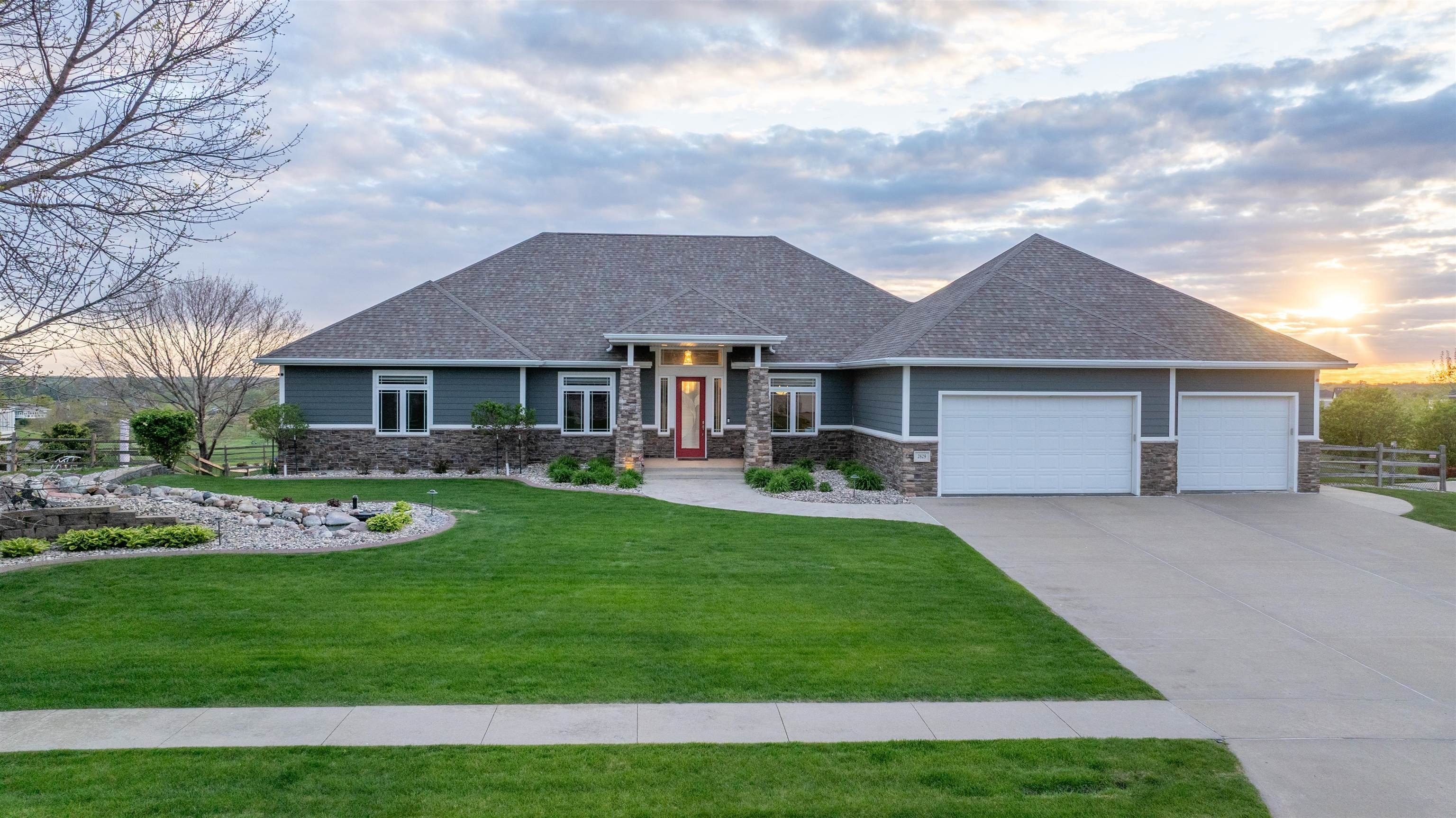 Single Family 5BR 4BA - 2629 Glen Ellen Road, Sioux City, IA