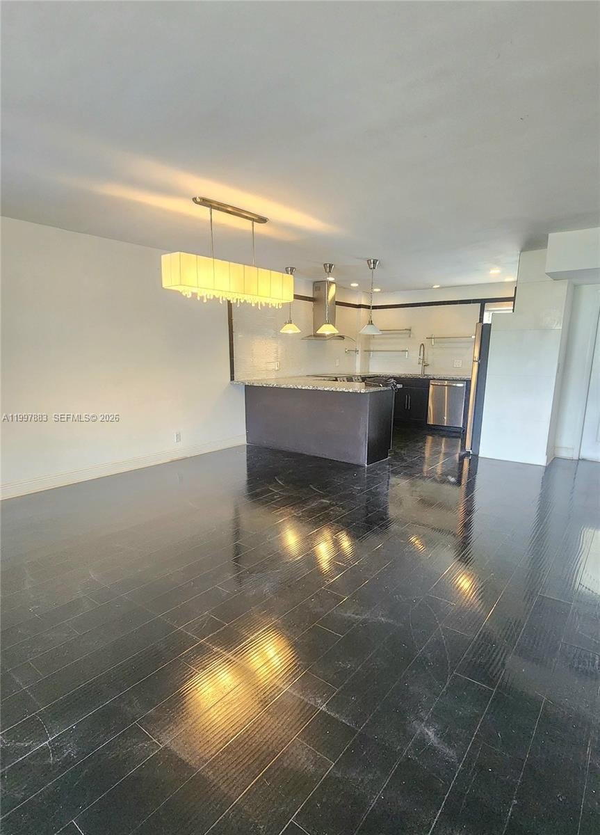 Condo 1BR 2BA - 3811 NW 84th Ave, Sunrise, FL