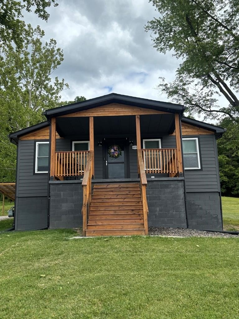Single Family 2BR 2BA - 6610 Midland Trail, Ashland, KY