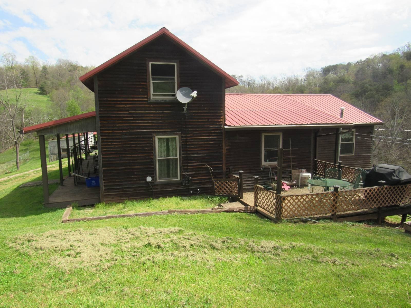 Other 3BR 1BA - 741 Beckner Ln, Petroleum, WV