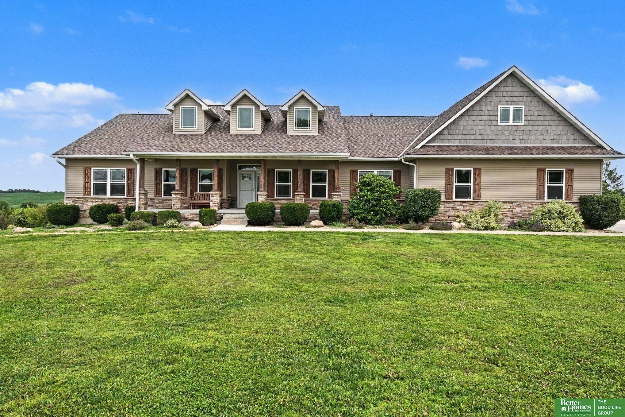 Single Family 5BR 5BA - 10383 12th Street, Murray, NE
