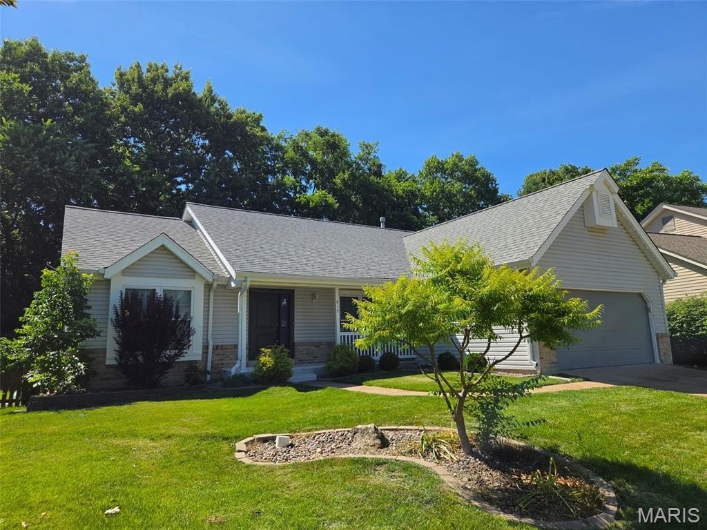 Single Family 3BR 3BA - 819 Oakmoor Drive, Fenton, MO