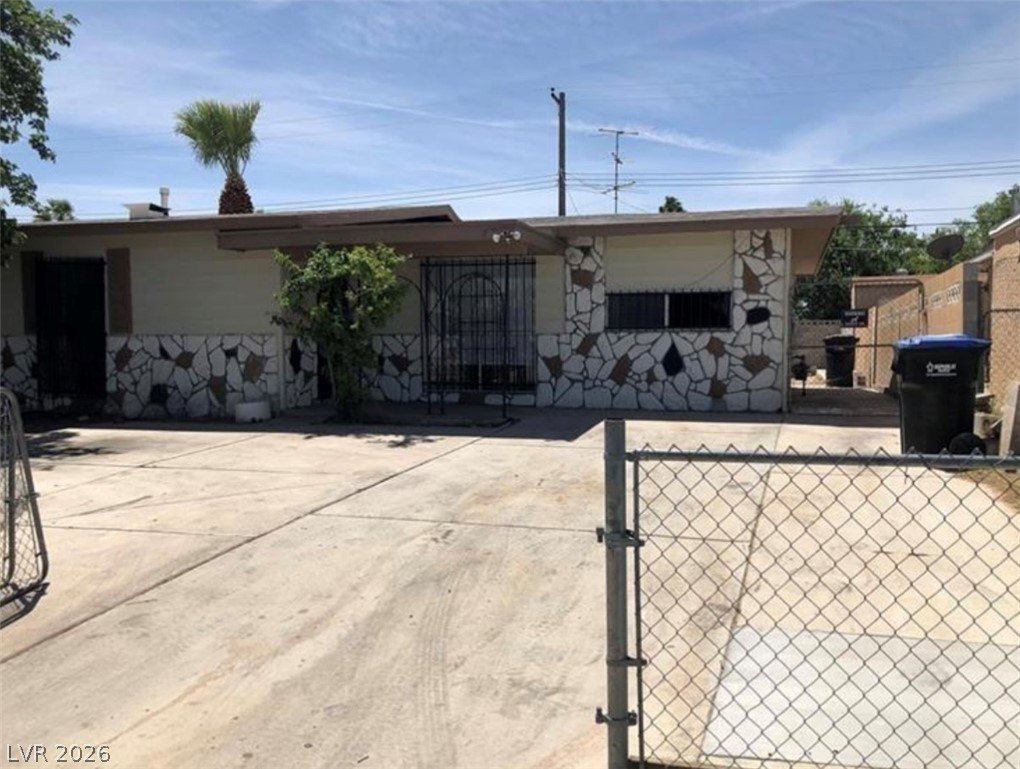Single Family 3BR 2BA - 725 Miller Avenue, North Las Vegas, NV