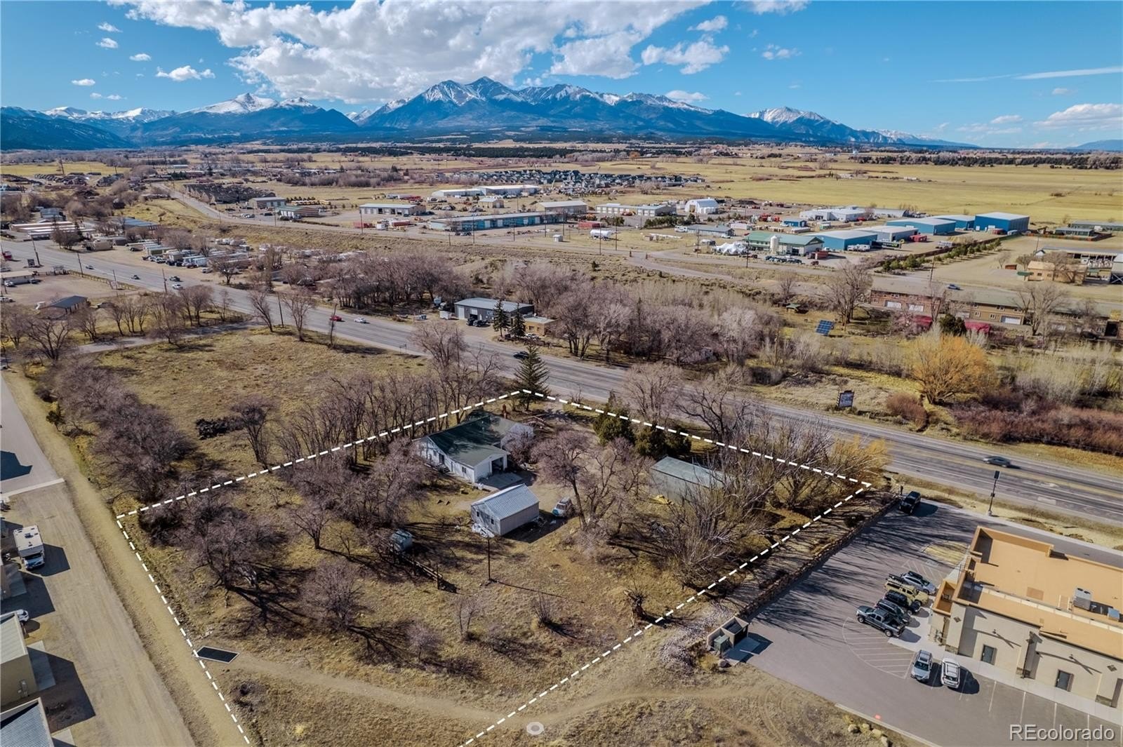 Single Family 3BR 2BA - 9991 W US Highway 50, Salida, CO