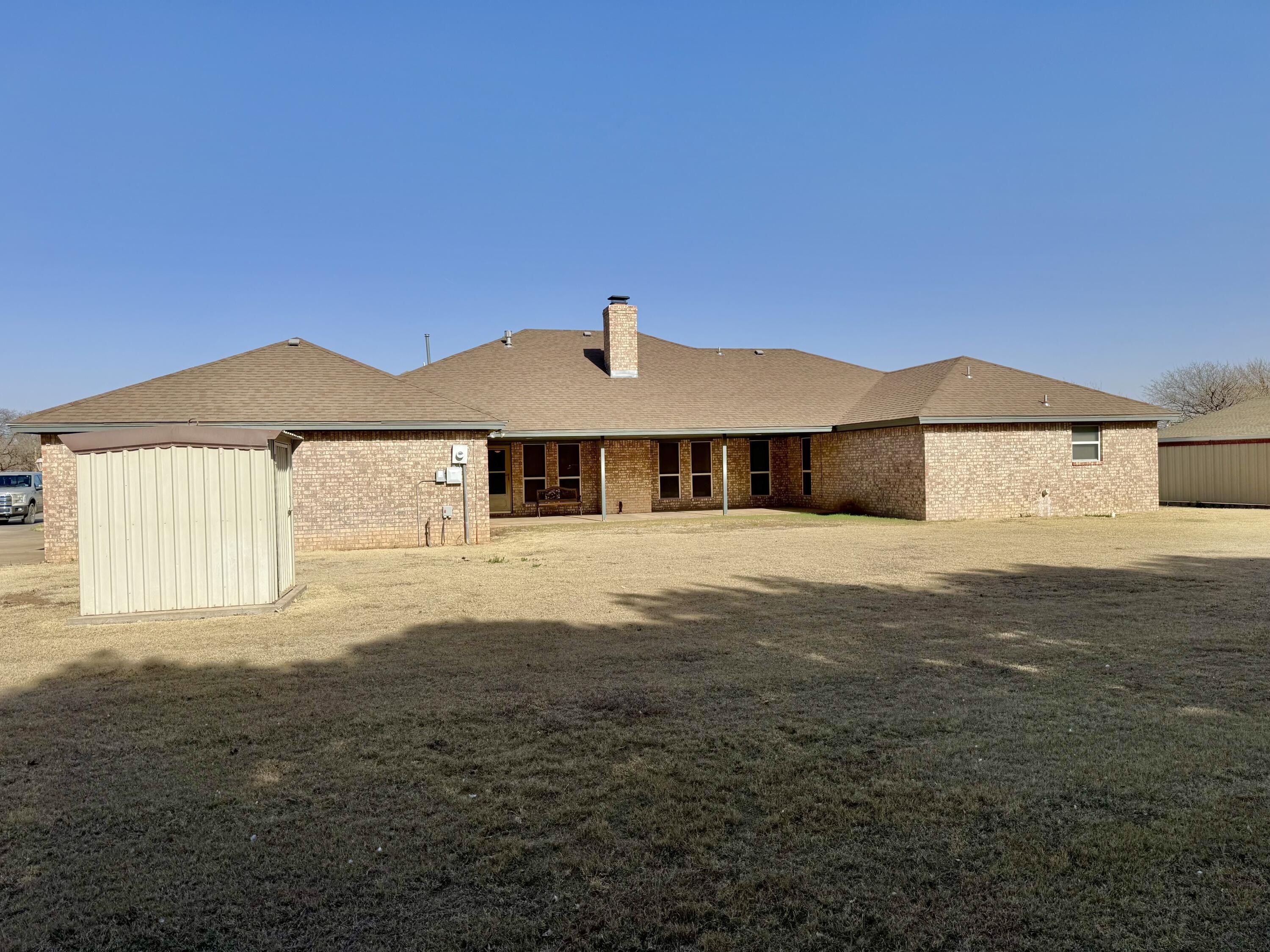 Single Family 3BR - 1405 Kings Row, Plainview, TX