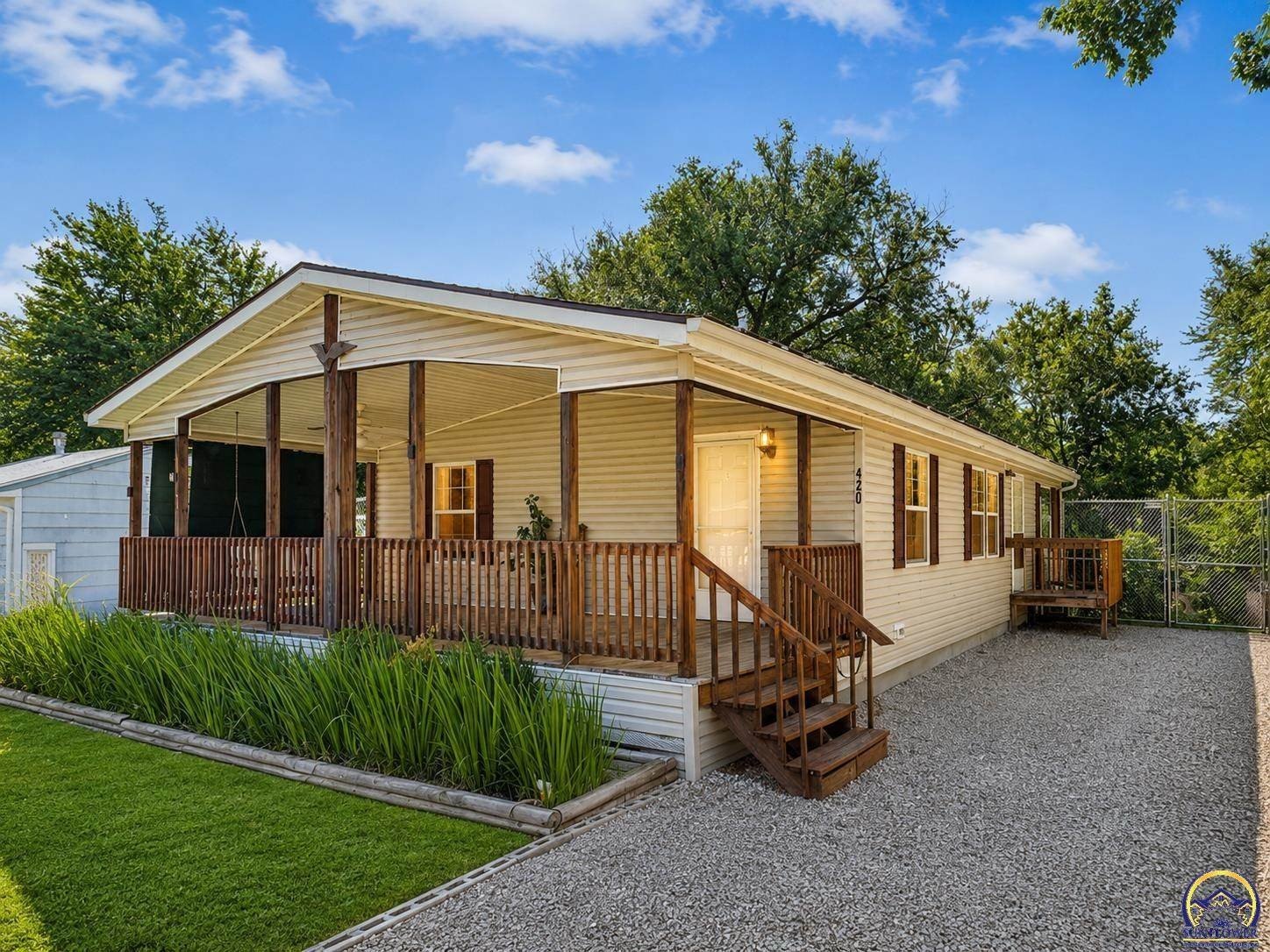 Manufactured Housing 3BR 2BA - 420 SE 34th ST, Topeka, KS