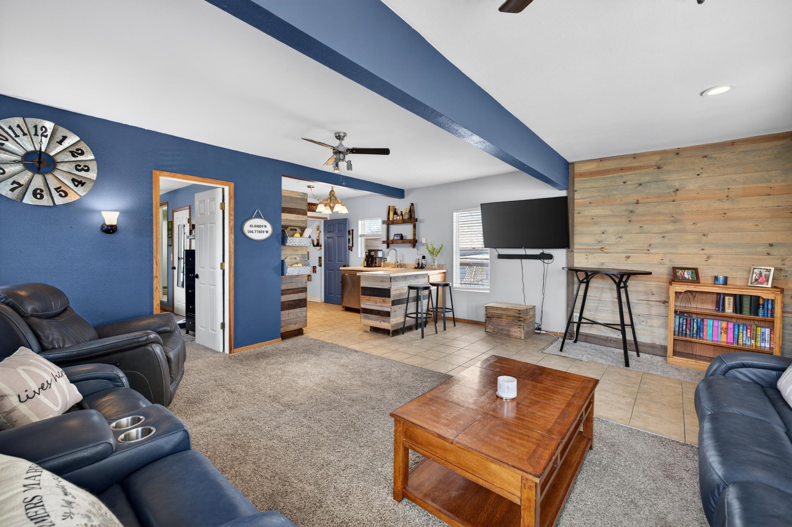 Single Family 3BR 2BA - 1210 S Cottonwood St, Casper, WY