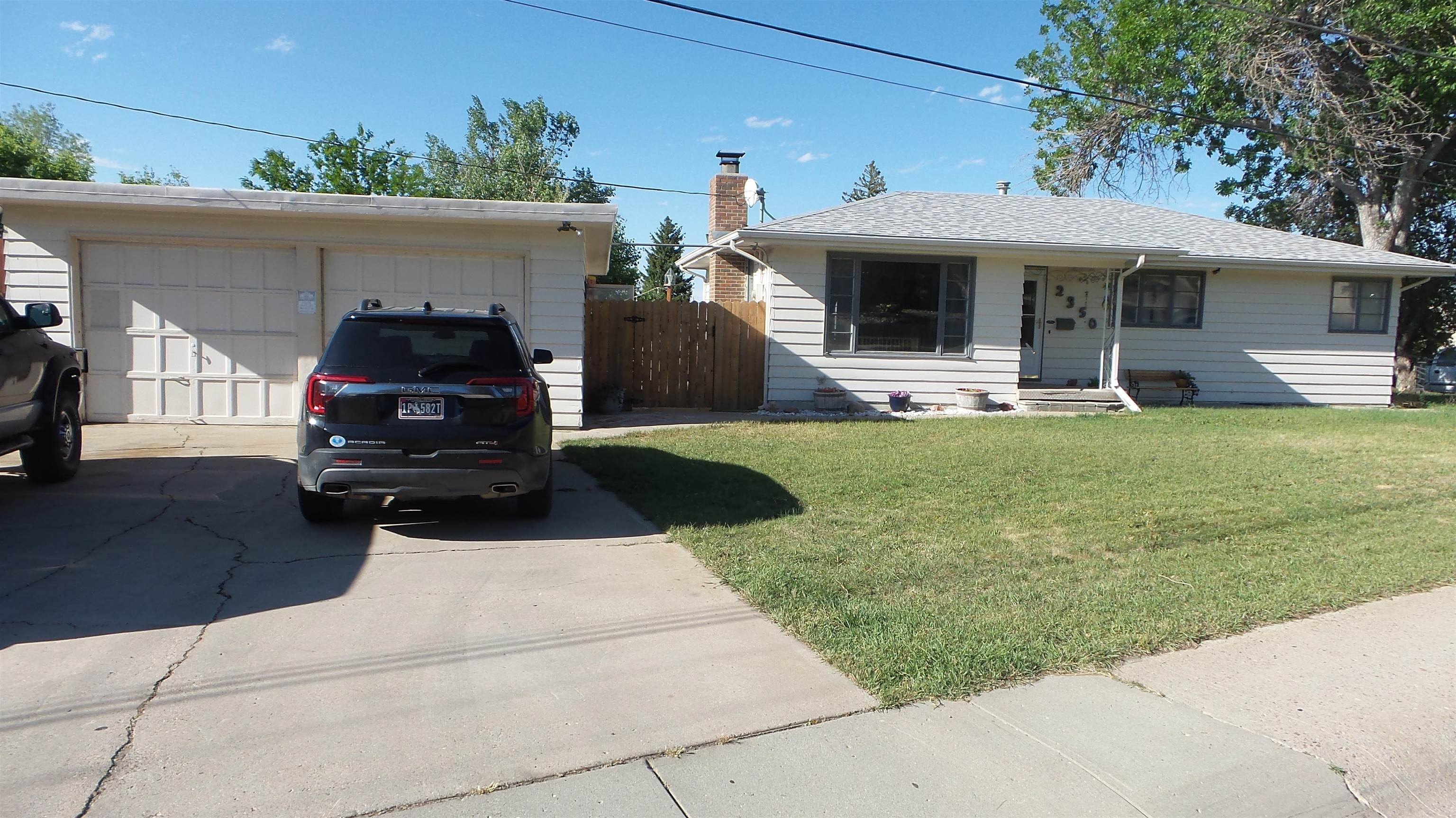 Single Family 5BR 2BA - 2350 E 3rd Street, Casper, WY