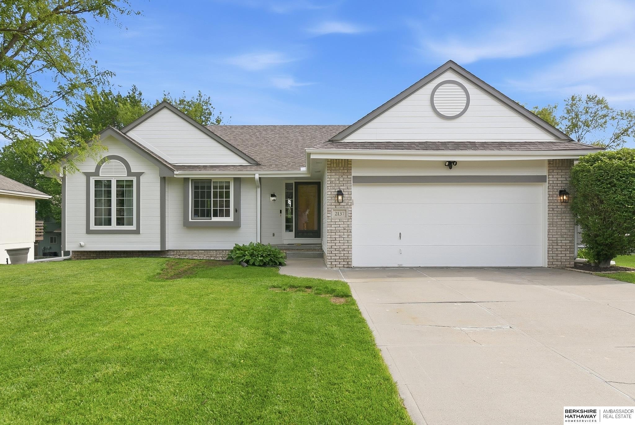 Single Family 3BR 3BA - 2137 Cobblestone Road, Papillion, NE