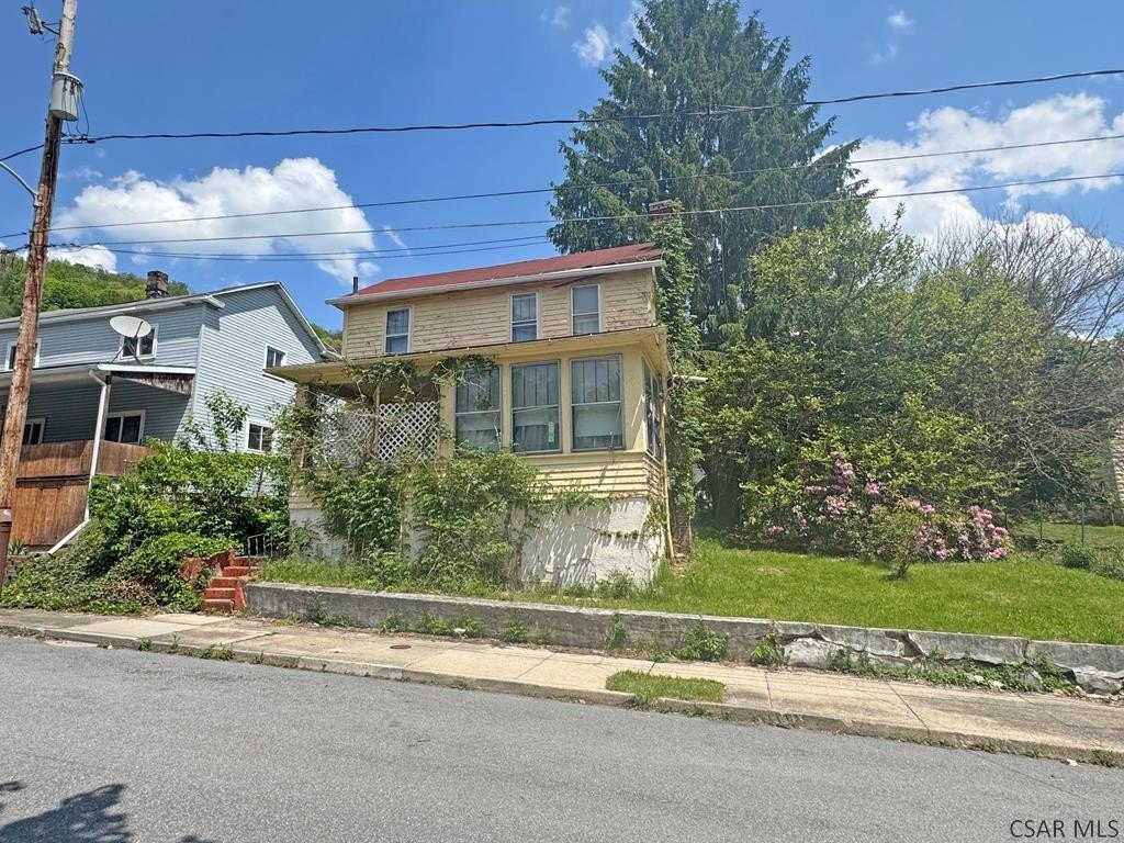 Single Family 2BR 2BA - 421 Ash Street, Johnstown, PA
