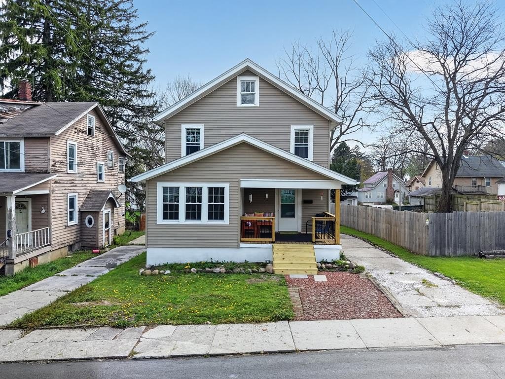 Single Family 3BR 1BA - 220 Atcheson, Mansfield, OH