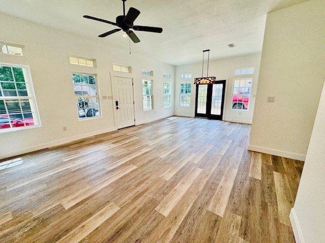 429 N Zavalla St  