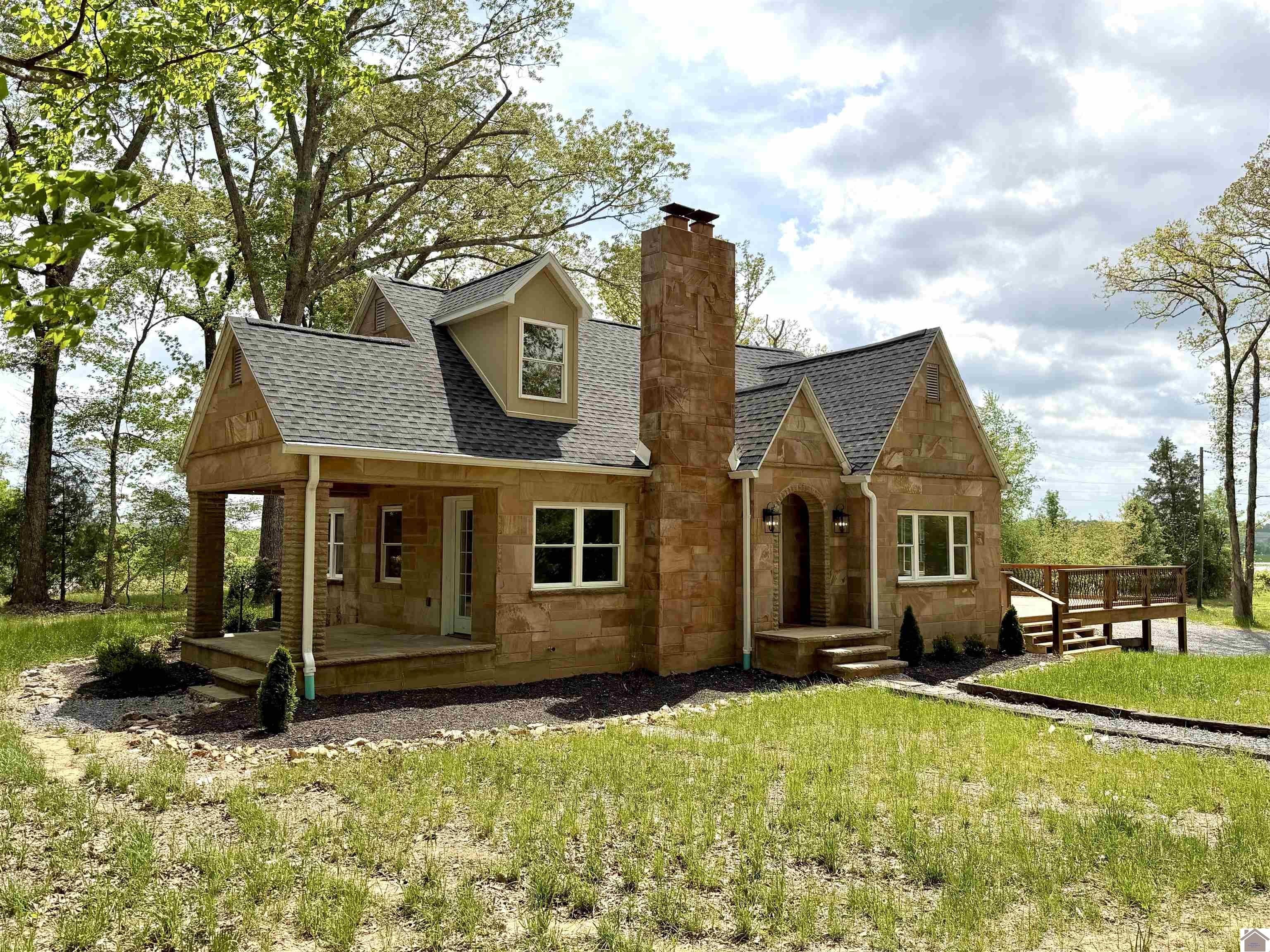 Single Family 3BR 4BA - 2529 Canton Rd, Cadiz, KY