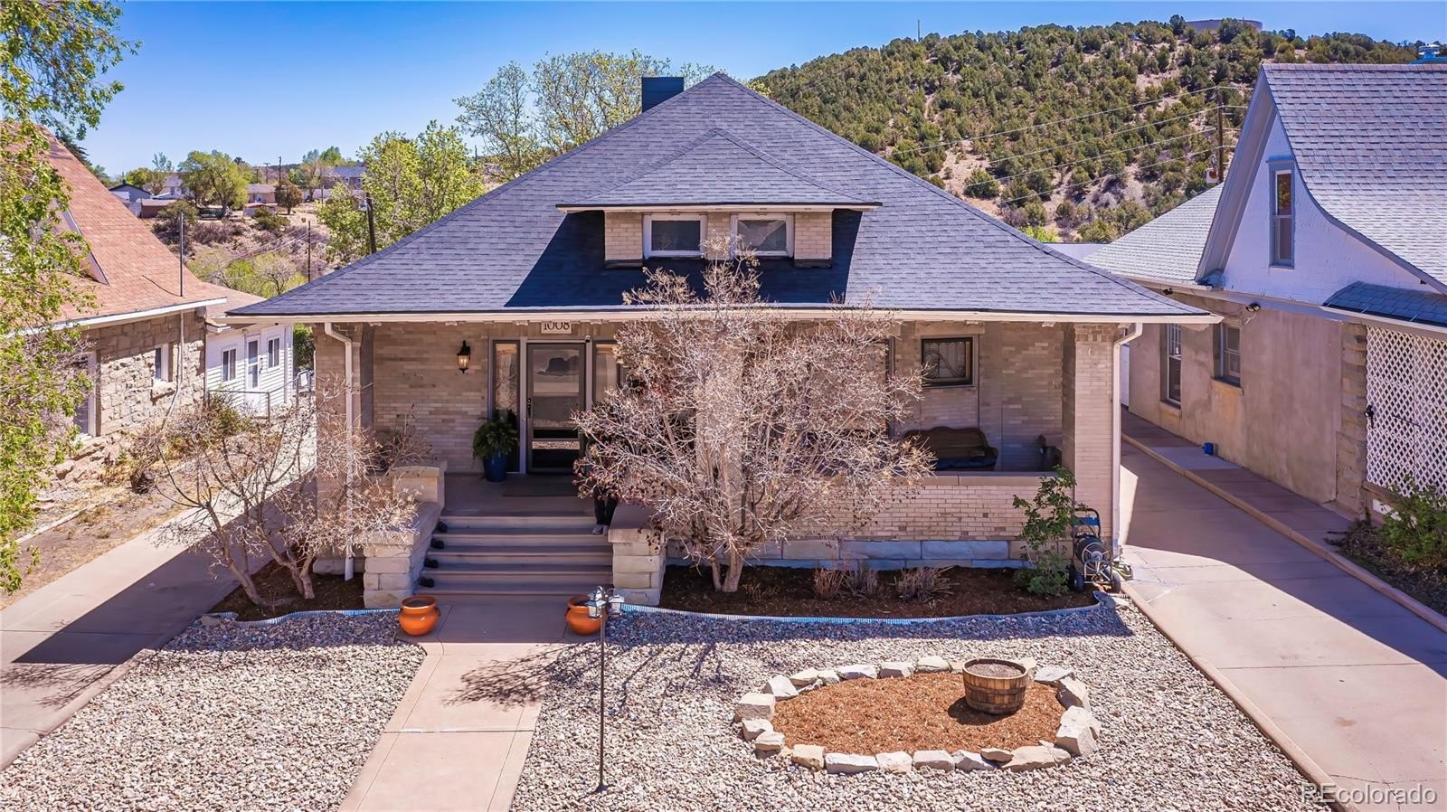 Single Family 4BR 3BA - 1008 Grant Avenue, Trinidad, CO