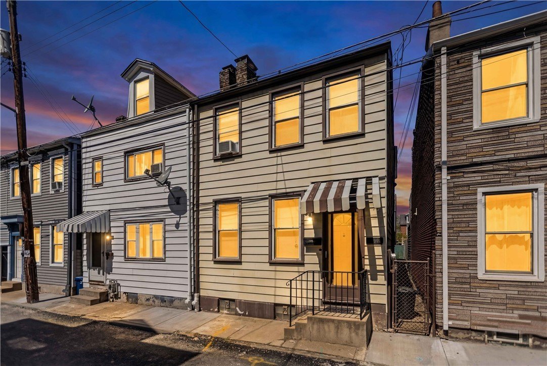 Single Family 3BR 2BA - 1813 Fox Way, South Side, PA