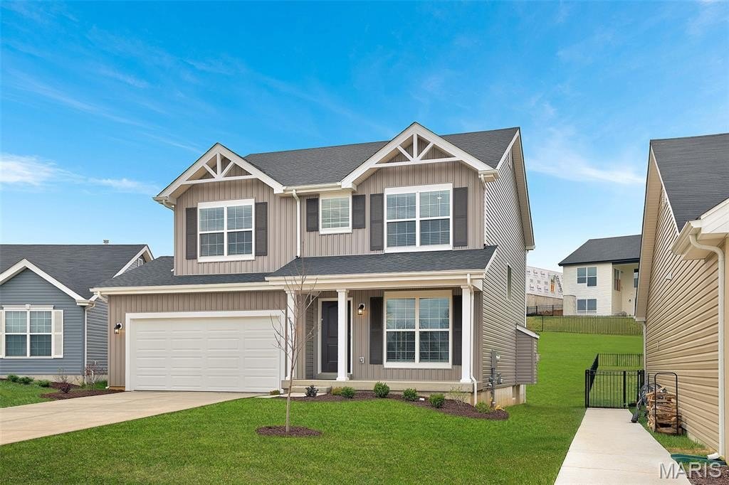 Single Family 4BR 3BA - 360 Winding Bluffs Court, Fenton, MO