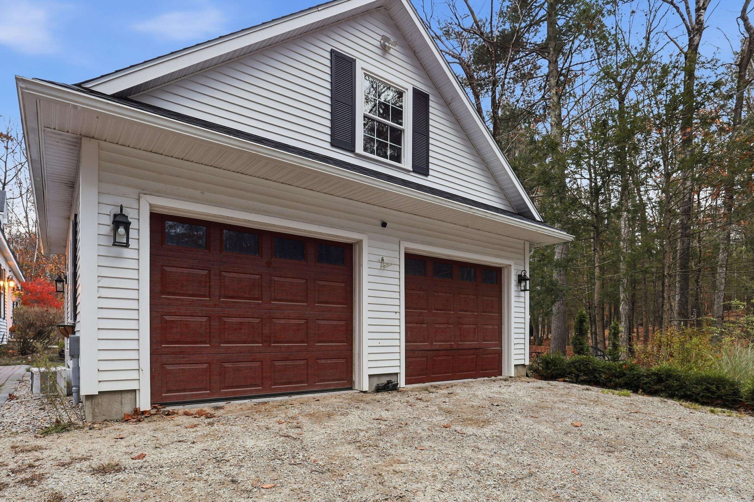 Single Family 3BR 2BA - 249 Cooper Hill Road, Nottingham, NH